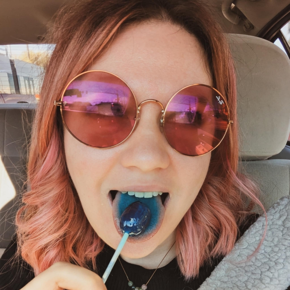 Meet your Posher, Shana